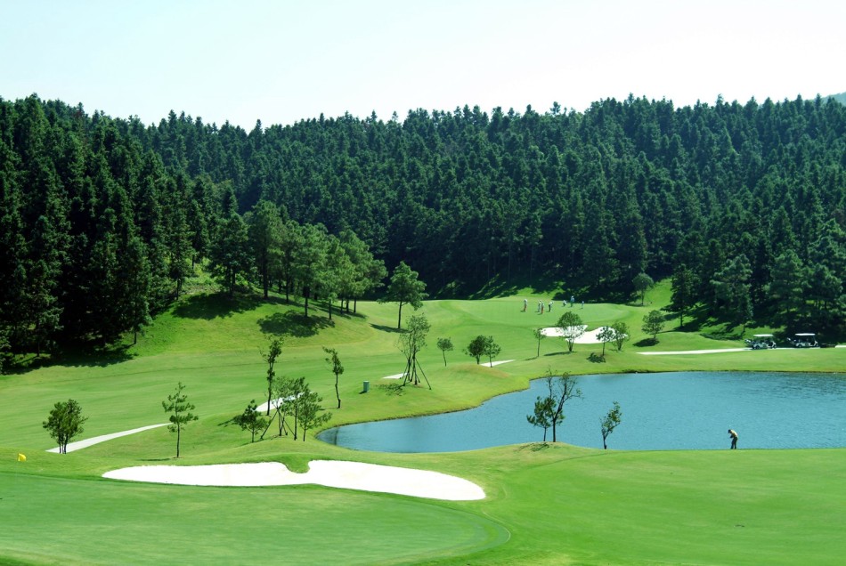 Gingko Lake International Golf Club
(银杏湖球场)